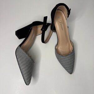 Plaid Black/White Pump Pointed Toe Stiletto Heels Size 7.5